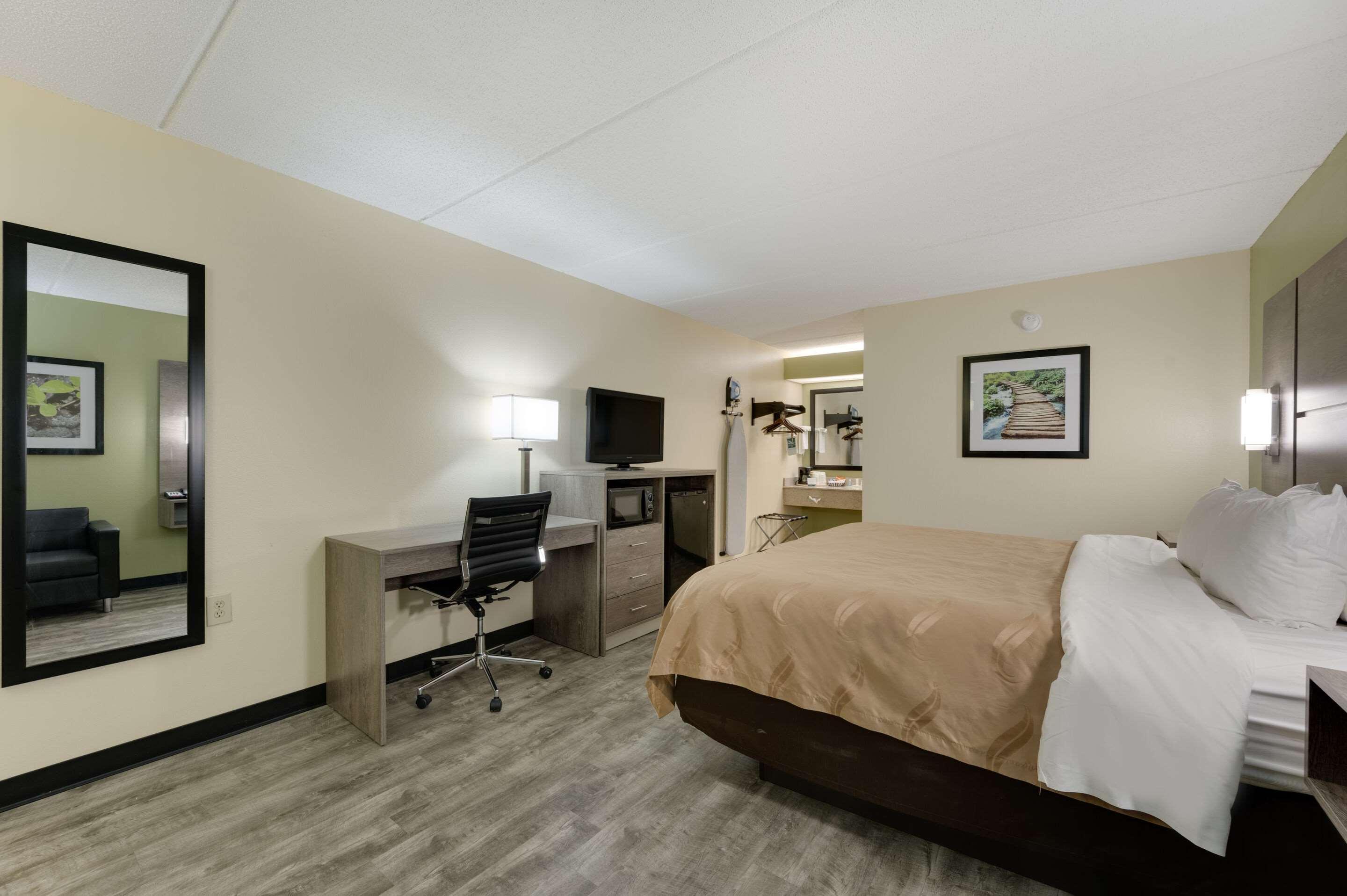 Quality Inn Airport - Southeast Irondale Exteriér fotografie