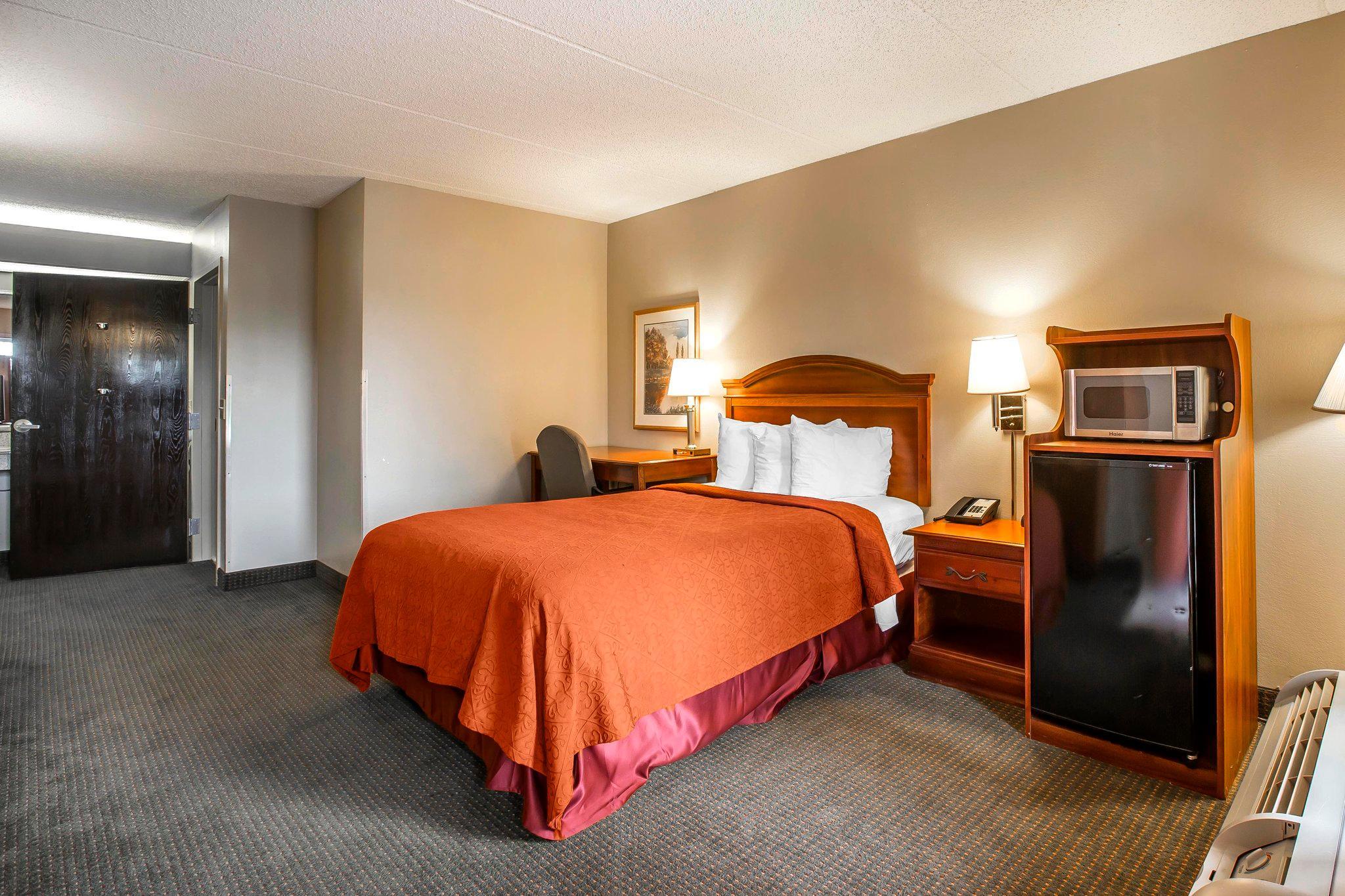 Quality Inn Airport - Southeast Irondale Exteriér fotografie