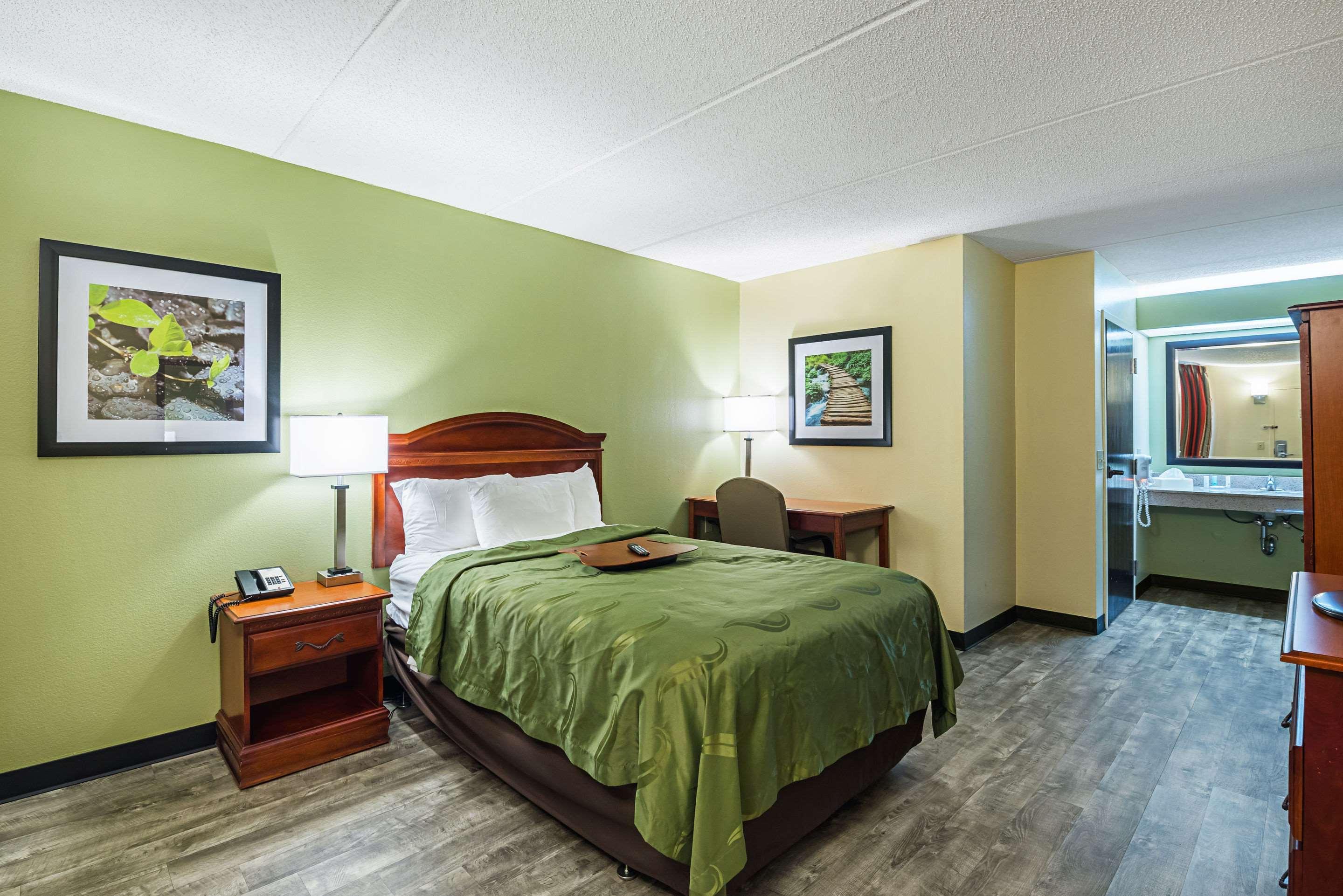 Quality Inn Airport - Southeast Irondale Exteriér fotografie