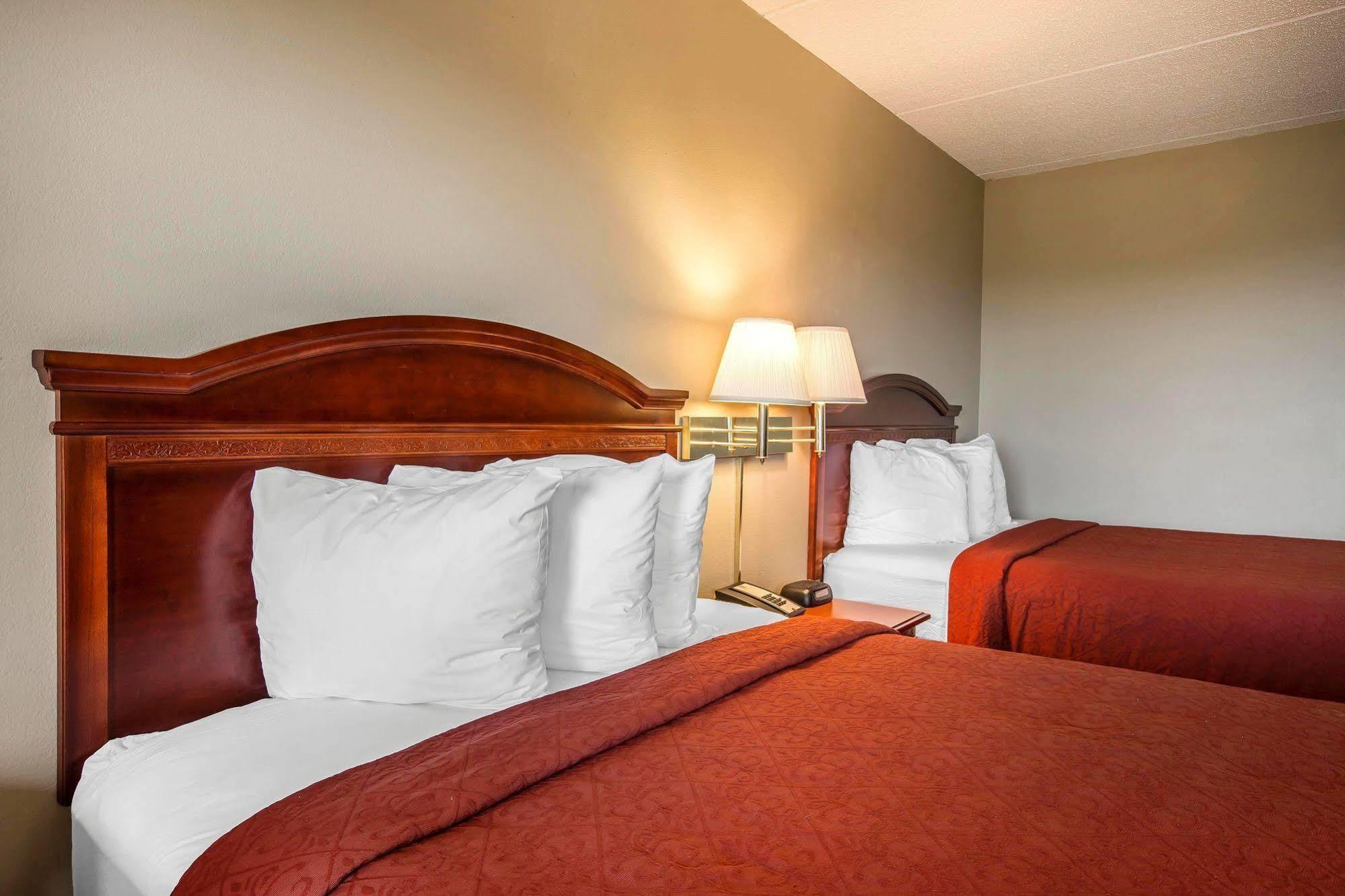 Quality Inn Airport - Southeast Irondale Exteriér fotografie